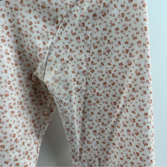 Aeropostale Floral-Ribbed Reversible Cropped Top – Size M - Picture 4 of 4